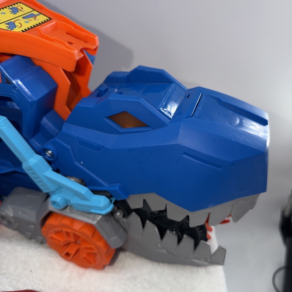 Hot Wheels City Toy Car Track Set, Ultimate T-Rex Transporter, Dinosaur Hauler - Picture 4 of 9